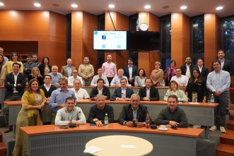 Conversatorio exclusivo abordó los desafíos de la transformación digital y la adopción de la IA