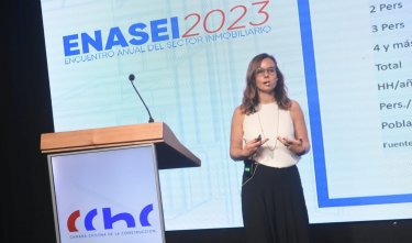 Verónica Niklitschek, expone en el Encuentro Anual del Sector Inmobiliario (ENASEI)