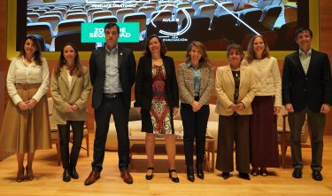 Mujeres que transforman la industria financiera: Liderazgo, regulación e inclusión