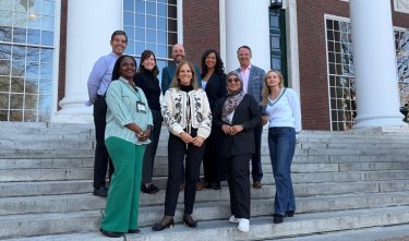 Directora General del ESE realiza visita académica a Harvard Business School